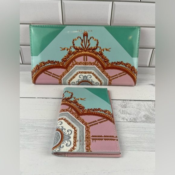 Ted Baker  Set of 3  Pieces  Travel Holder Vegan Leather  Multi Color NWOT - Picture 2 of 16